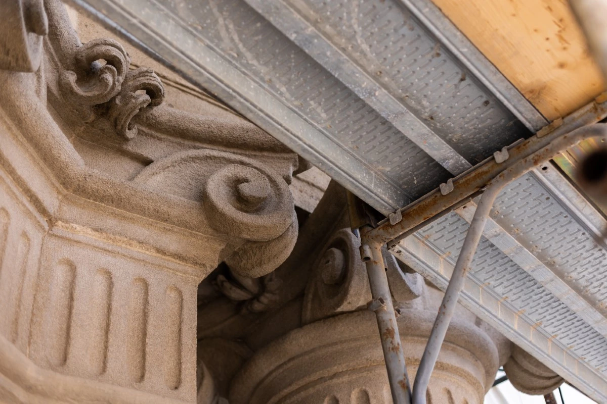 restoration-old-italian-castle-with-scaffolding